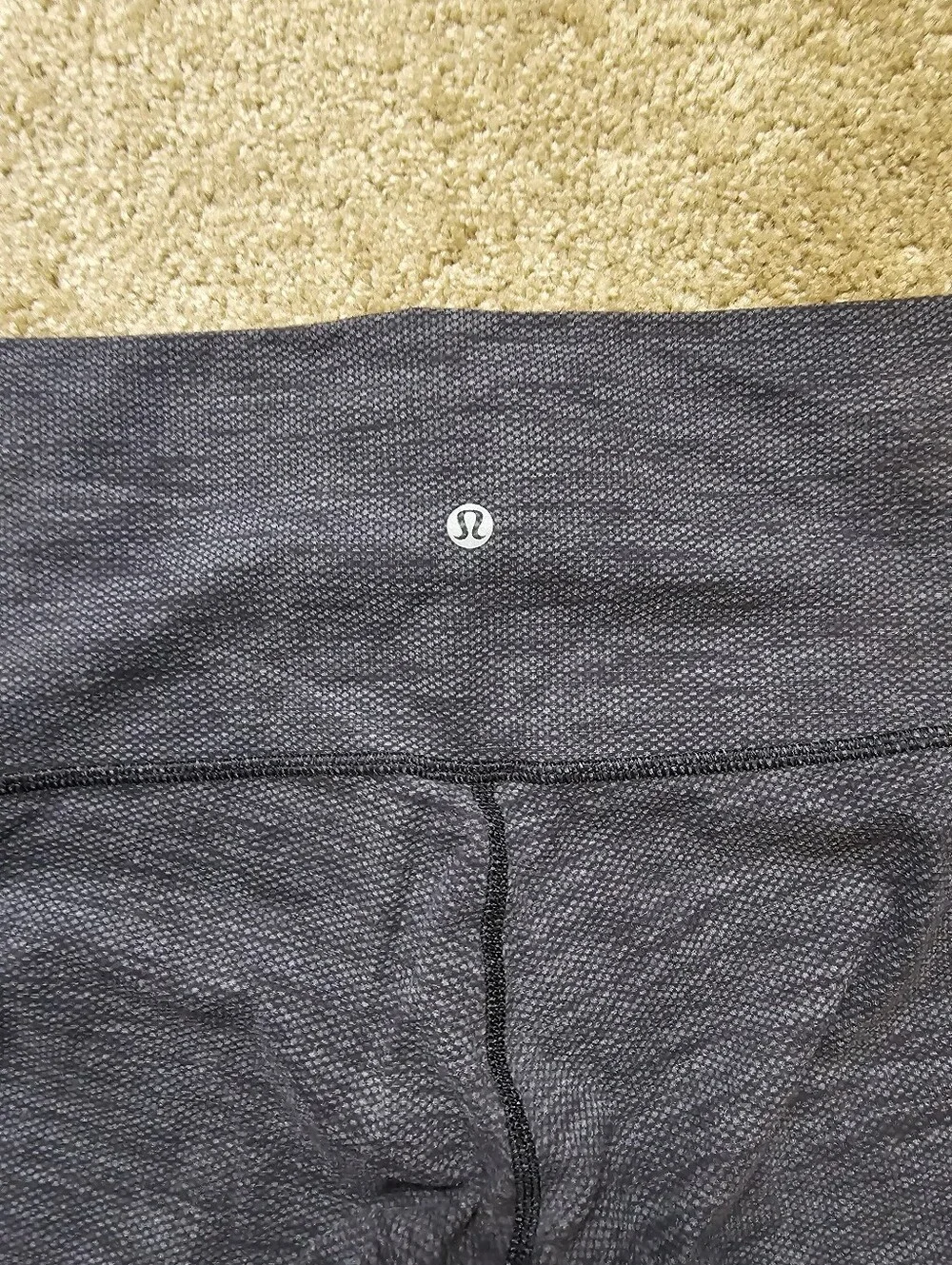 Lululemon High-Rise Heathered Capri Leggings - Dark Gray Size 8